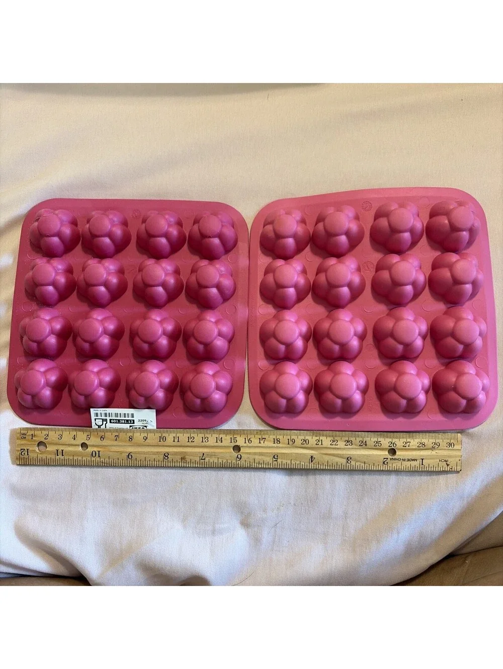 IKEA PLASTIS Set of two pink flower ice cube tray mold silicone casting